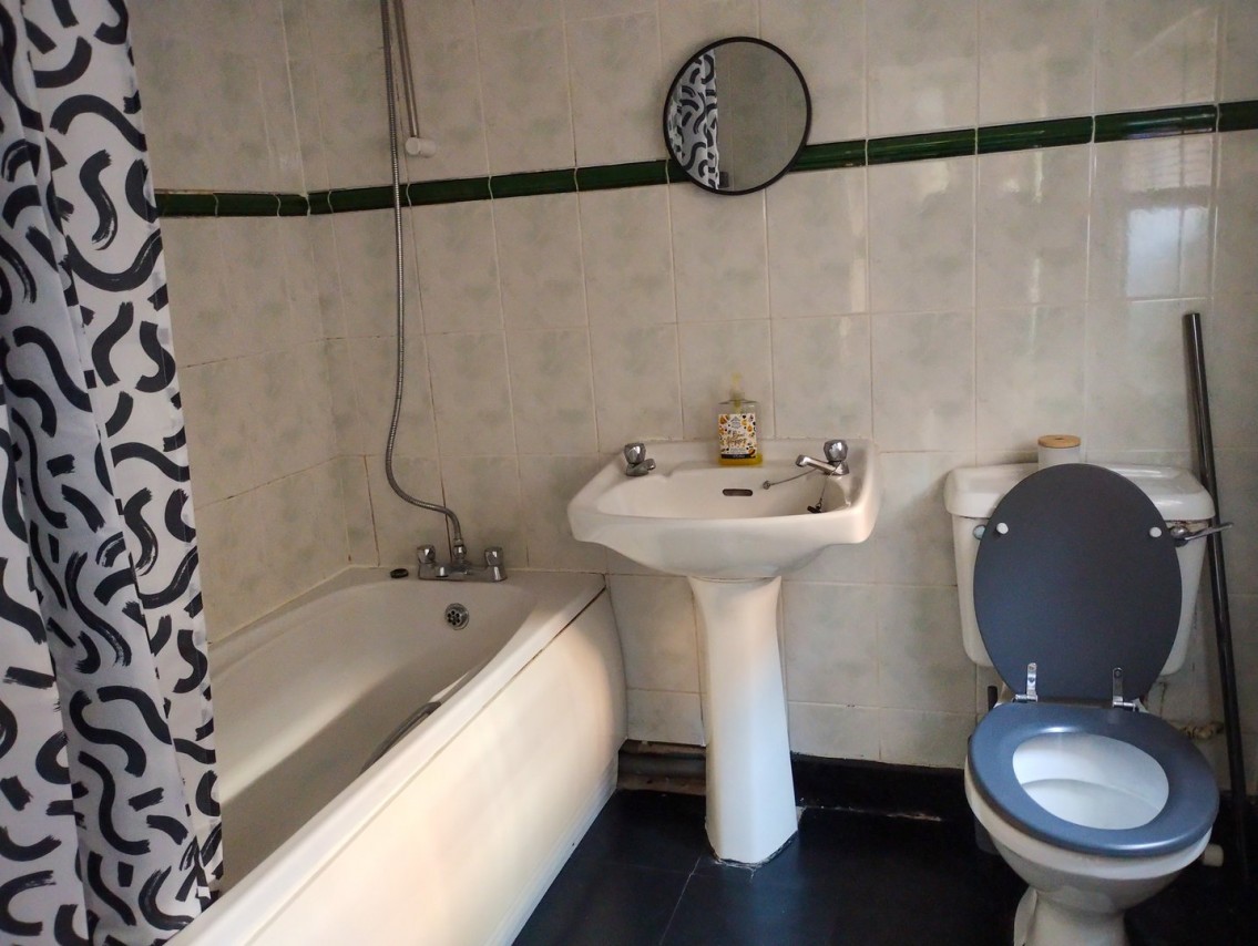 Images for Lower Gungate, Tamworth, Staffordshire EAID:3582902300 BID:12898501